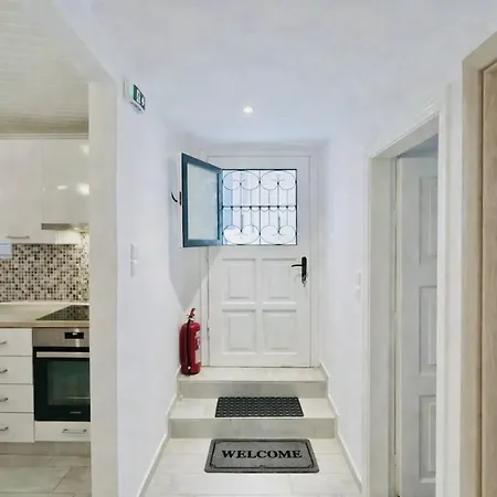 Terratota Apartment, Corfu * Mantouki